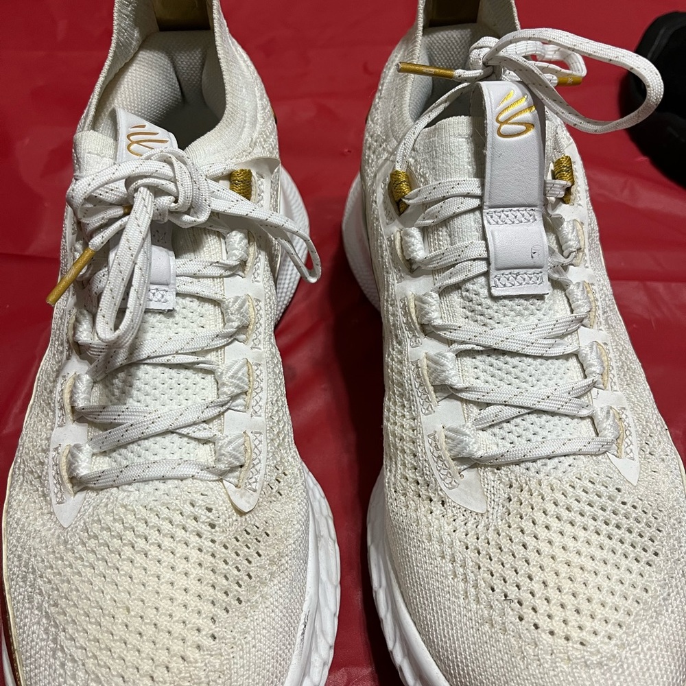 Under Armour Curry 8 Gold Blooded